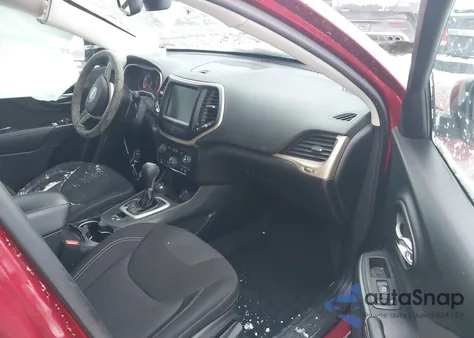 2015 Jeep Cherokee Latitude z USA, uszkodzony, nr VIN 1C4PJMCS1FW504272